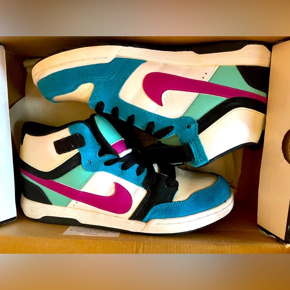 Nike 6.0 Mogan Mid Jr. - Picture 3 of 5